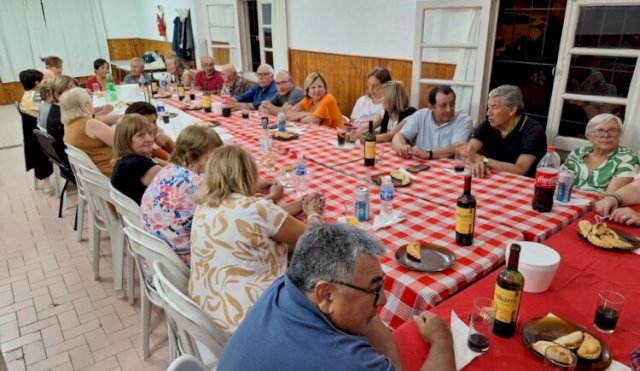  Centro de Jubilados de Villa Cacique