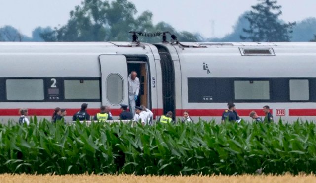 ATAUQETRENALEMANIA